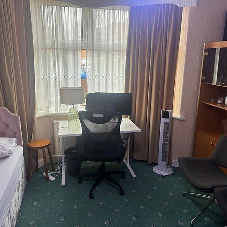 Room Canvey Island Ngoại thất bức ảnh